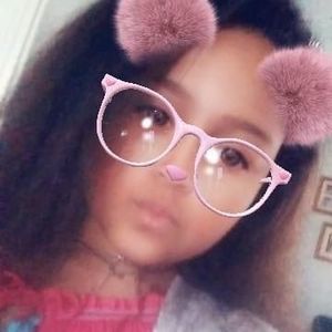 Meet your Posher, Caylee